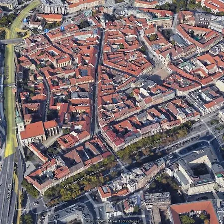 Design In Old Town-free Parking-balcony Apartament