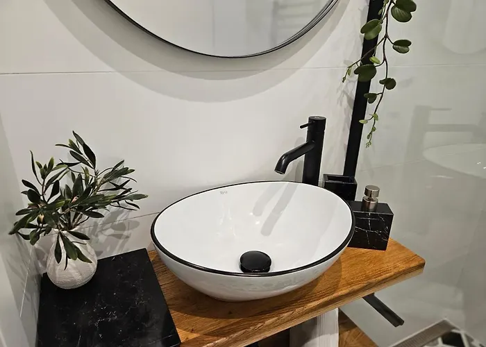 Design In Old Town-free Parking-balcony 布拉迪斯拉发