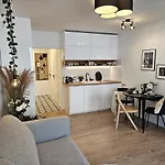 Design In Old Town-free Parking-balcony Apartmán Bratislava