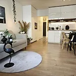 Design In Old Town-free Parking-balcony Apartmán Bratislava