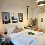 Design In Old Town-free Parking-balcony Apartmán