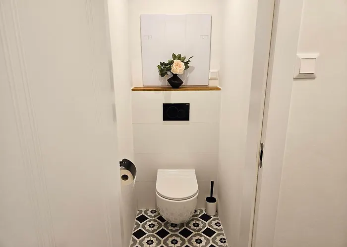 Design In Old Town-free Parking-balcony